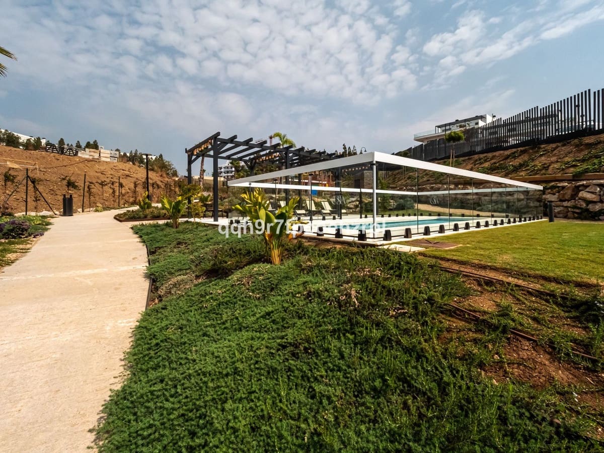 2 bedroom Apartment for sale in El Chaparral with pool garage - € 455,000 (Ref: 10019963)
