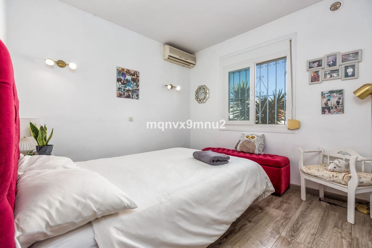 5 chambre Villa/Maison à vendre à El Chaparral avec piscine garage - 1 399 999 € (Ref: 10019964)