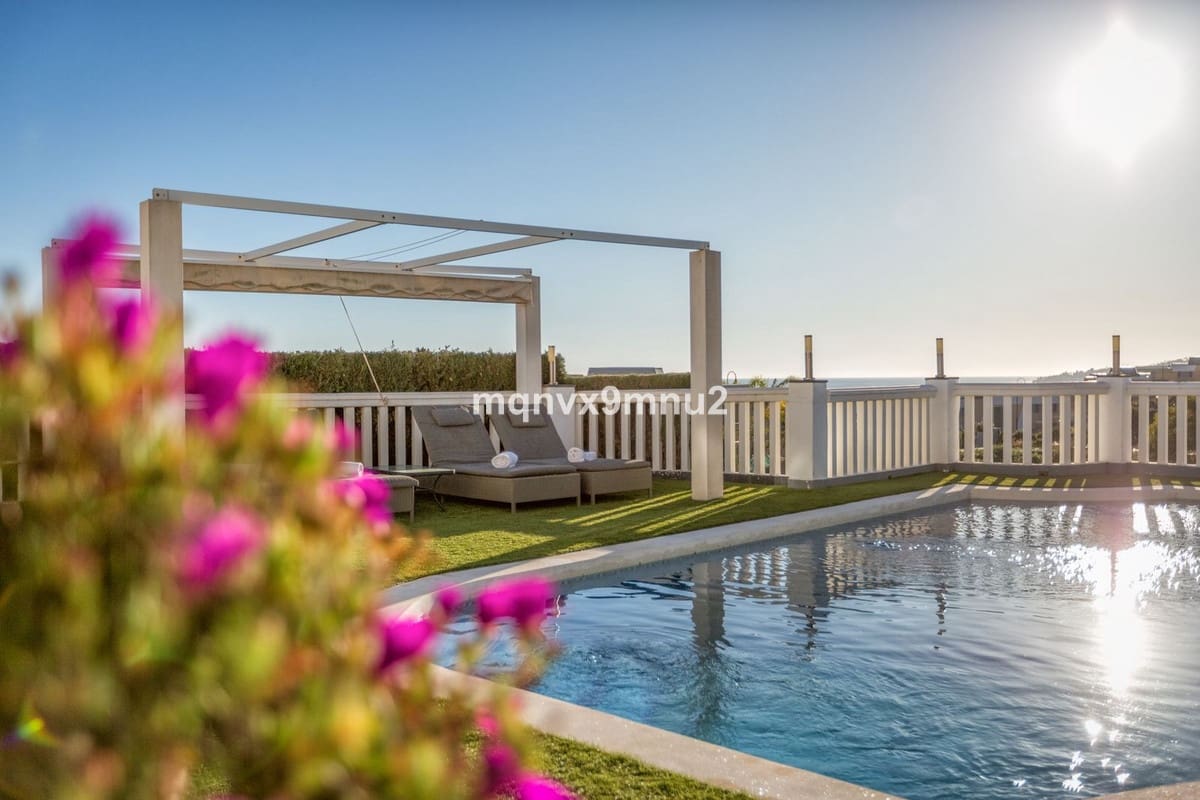 5 chambre Villa/Maison à vendre à El Chaparral avec piscine garage - 1 399 999 € (Ref: 10019964)