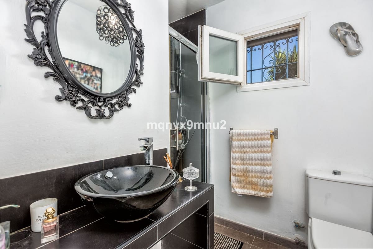 5 chambre Villa/Maison à vendre à El Chaparral avec piscine garage - 1 399 999 € (Ref: 10019964)