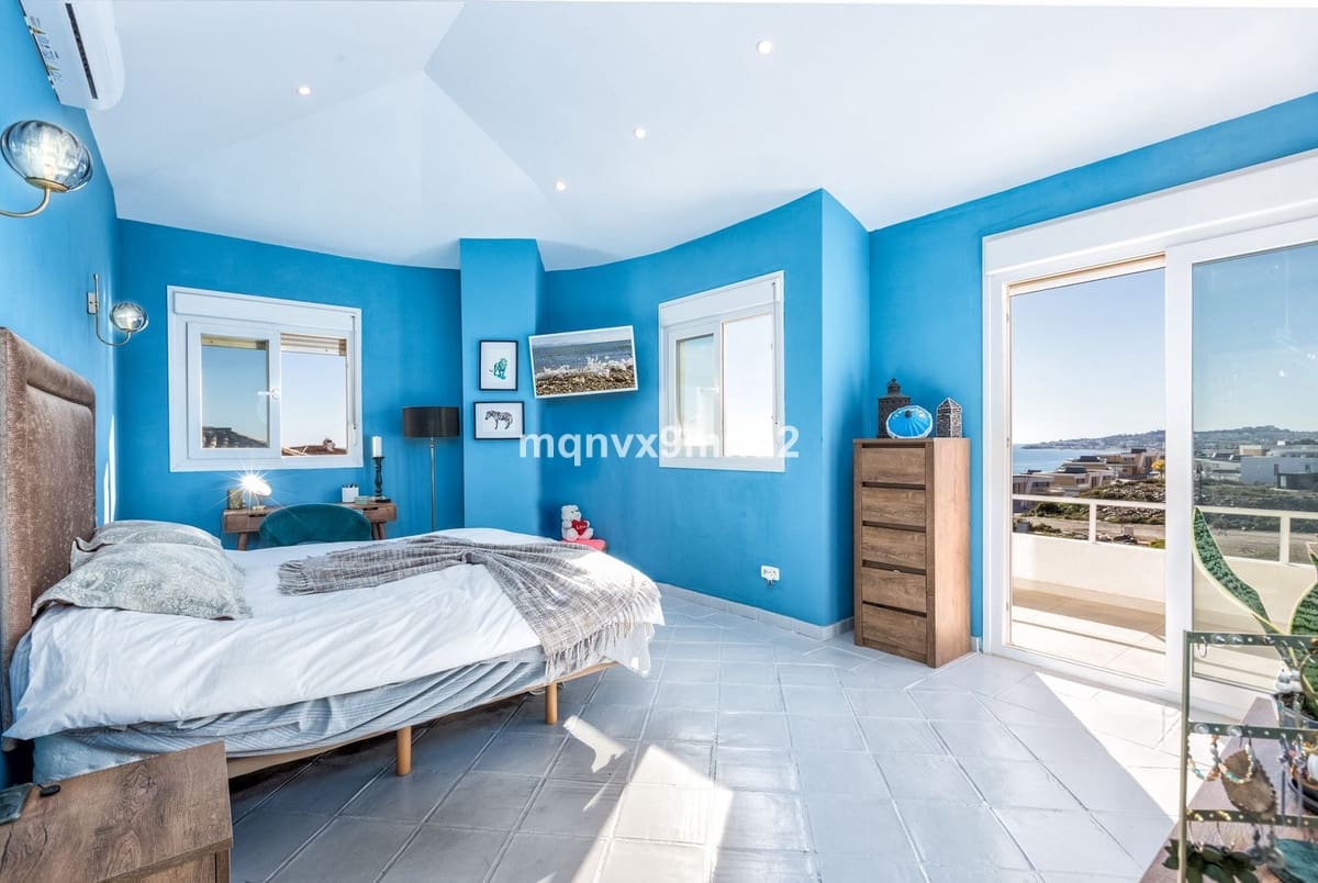 5 chambre Villa/Maison à vendre à El Chaparral avec piscine garage - 1 399 999 € (Ref: 10019964)