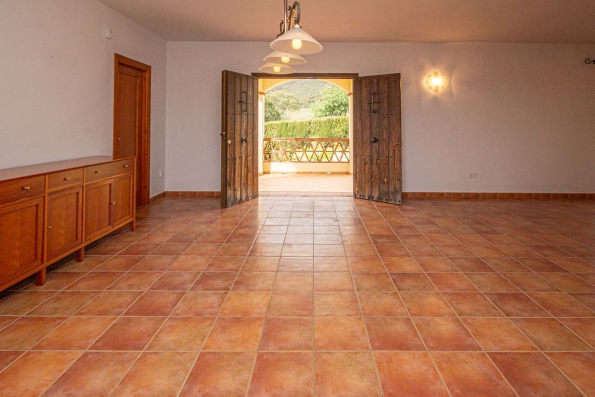 3 sypialnia Willa na sprzedaż w La Cala de Mijas z basenem - 880 000 € (Ref: 10019965)