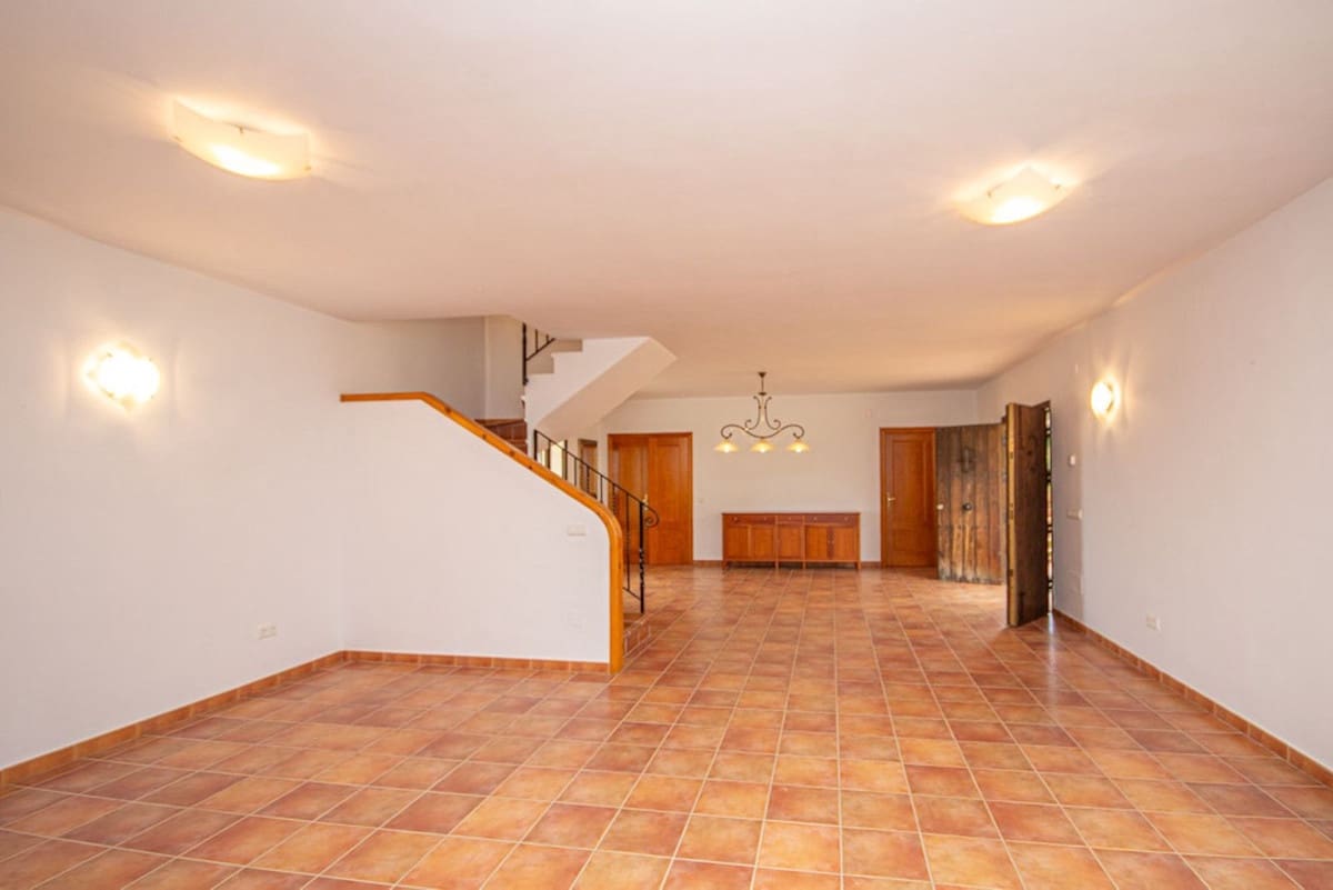 3 sypialnia Willa na sprzedaż w La Cala de Mijas z basenem - 880 000 € (Ref: 10019965)