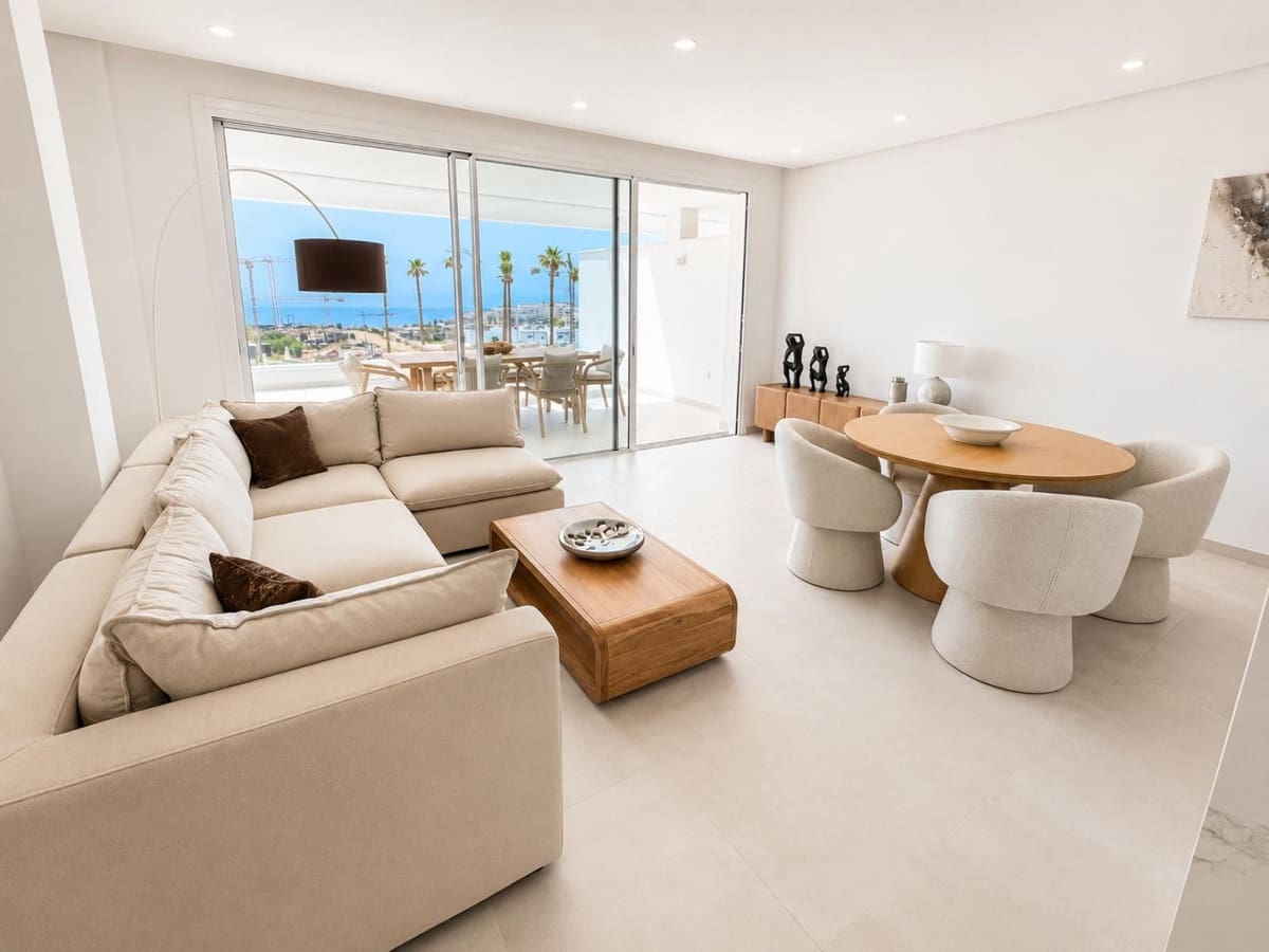 3 slaapkamer Appartement te koop in La Cala de Mijas met zwembad - € 990.000 (Ref: 10019968)