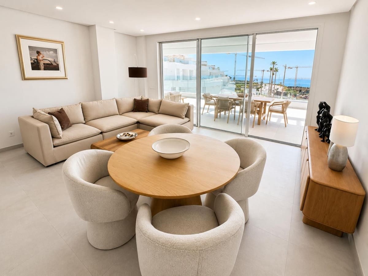 3 slaapkamer Appartement te koop in La Cala de Mijas met zwembad - € 990.000 (Ref: 10019968)