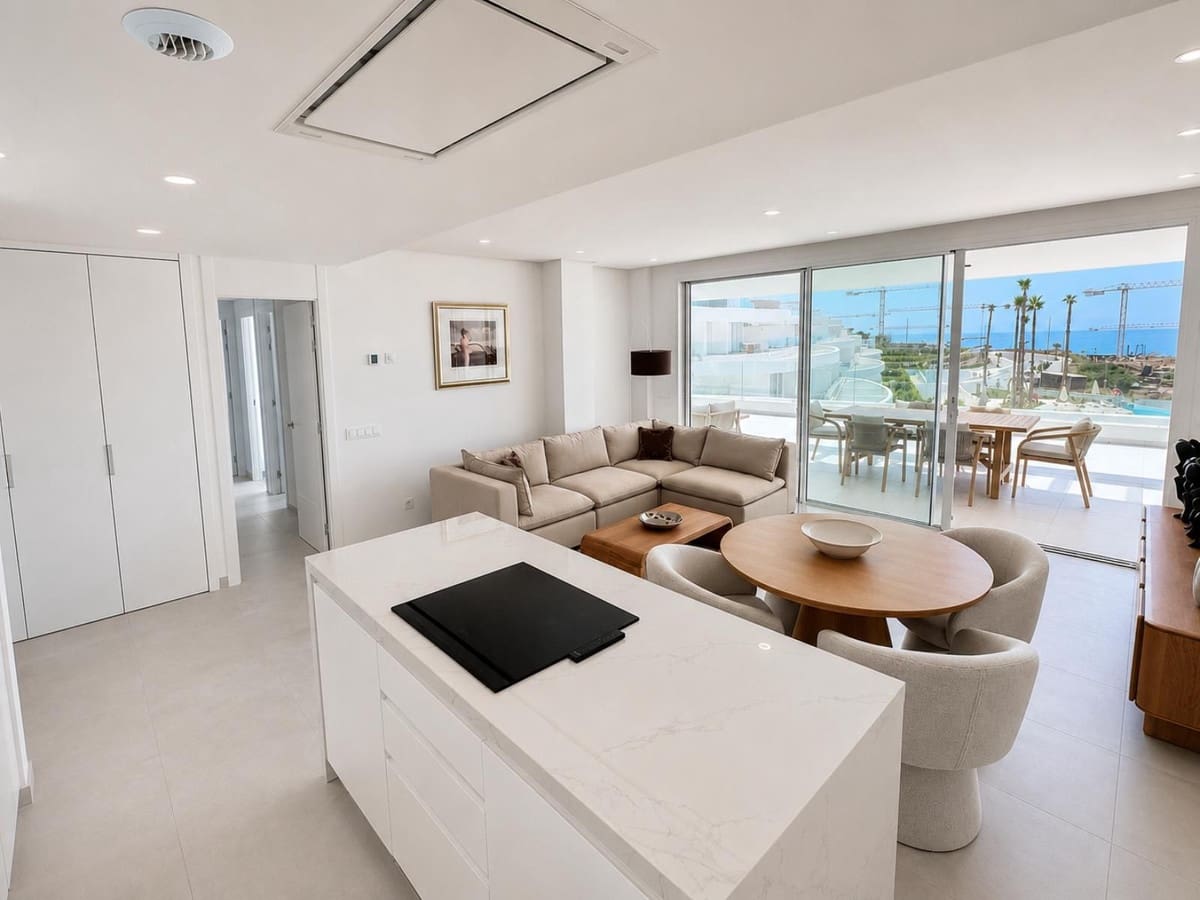 3 slaapkamer Appartement te koop in La Cala de Mijas met zwembad - € 990.000 (Ref: 10019968)