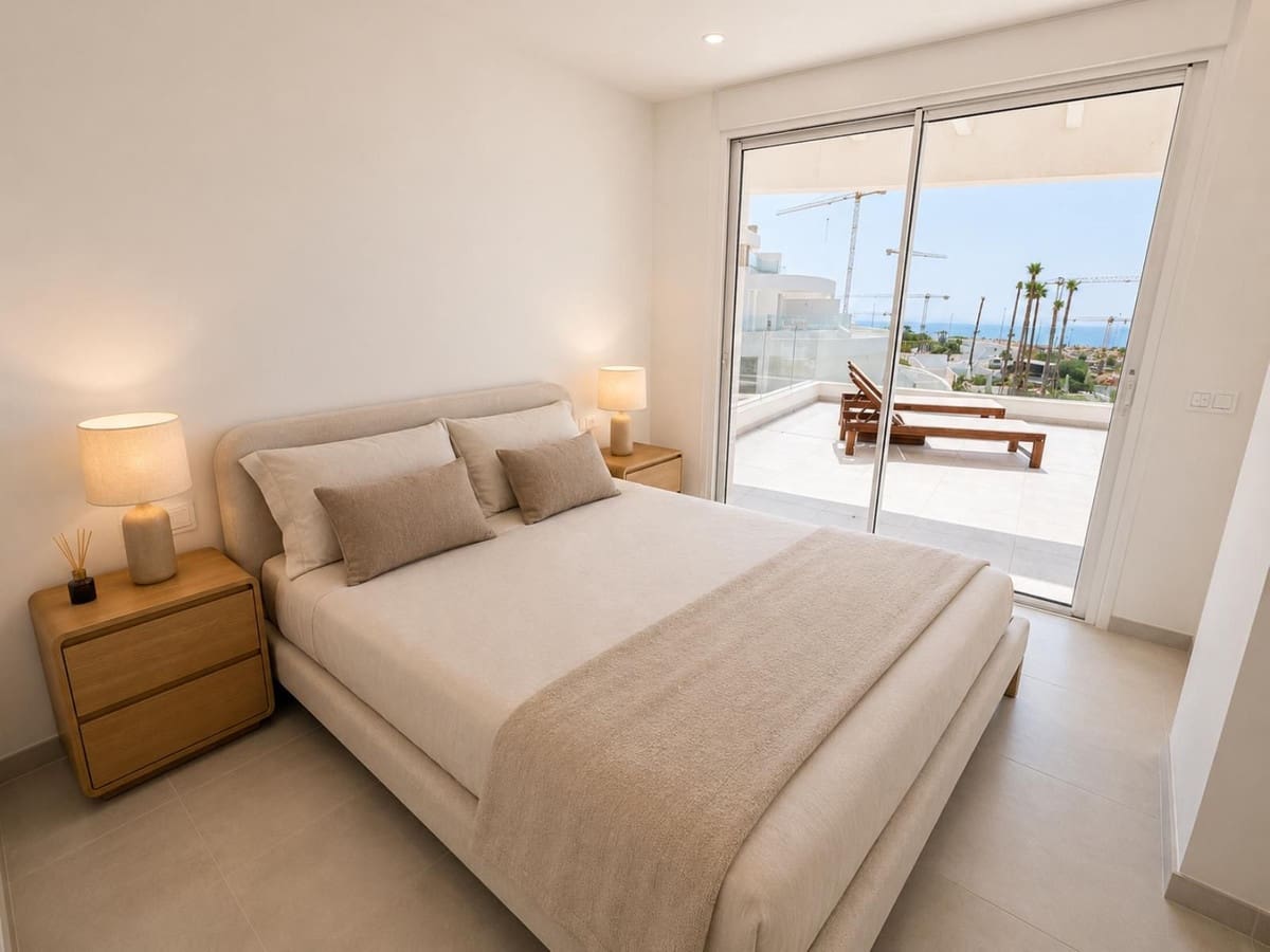 3 slaapkamer Appartement te koop in La Cala de Mijas met zwembad - € 990.000 (Ref: 10019968)