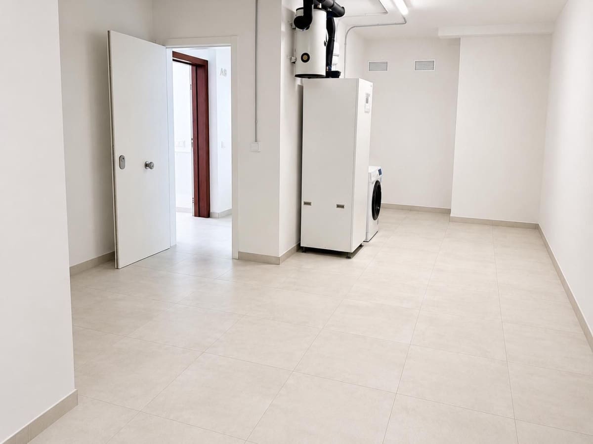 3 slaapkamer Appartement te koop in La Cala de Mijas met zwembad - € 990.000 (Ref: 10019968)