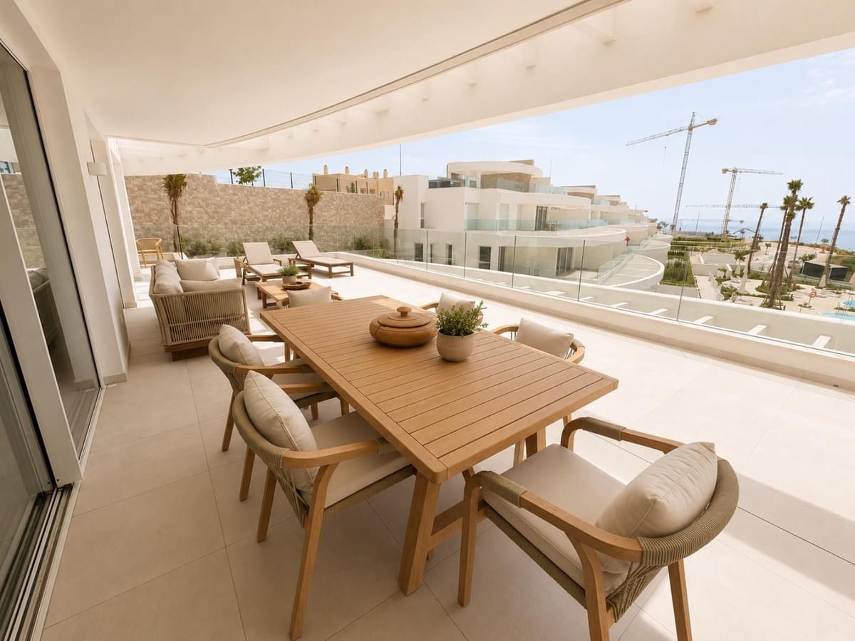 3 slaapkamer Appartement te koop in La Cala de Mijas met zwembad - € 990.000 (Ref: 10019968)