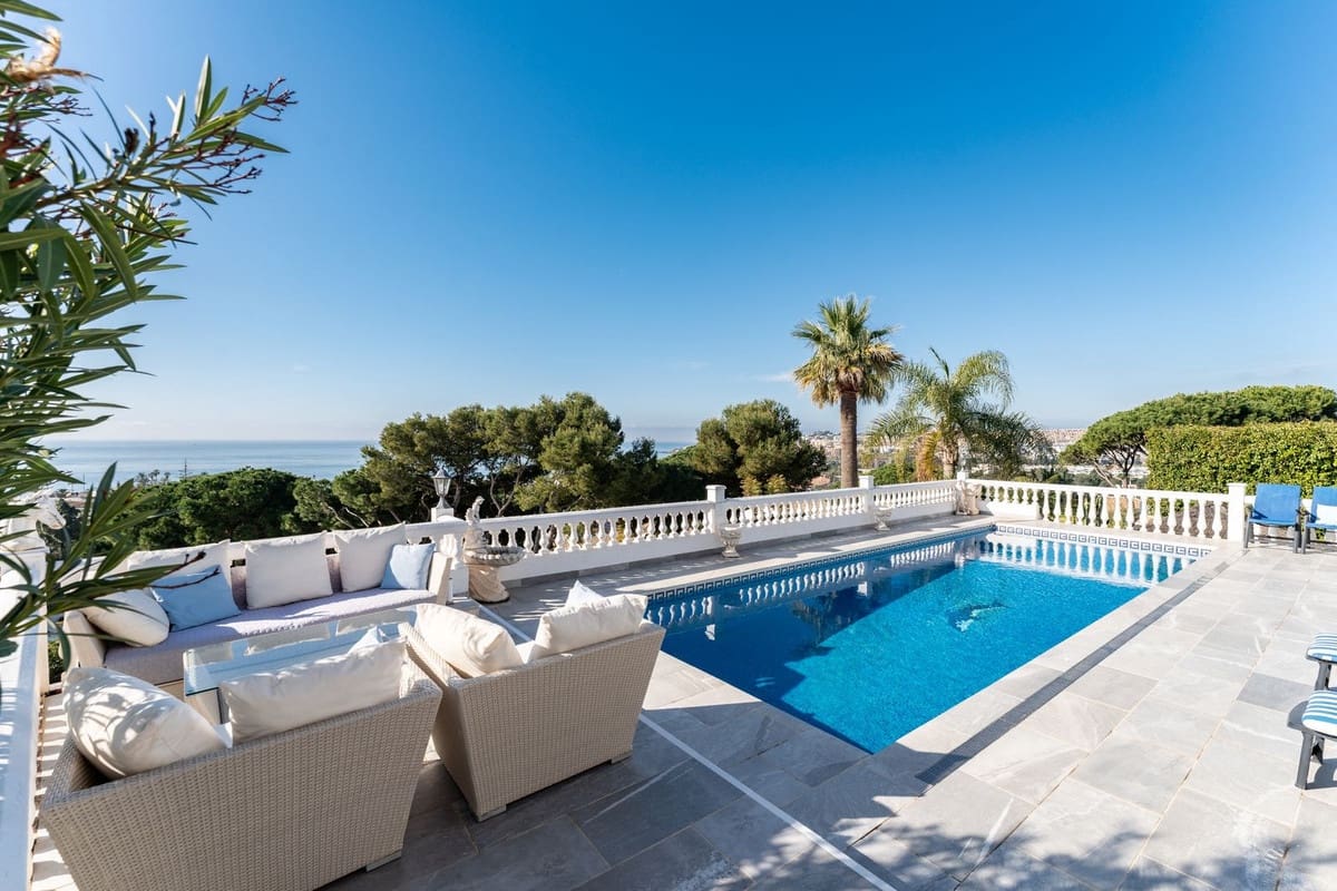 6 slaapkamer Villa te koop in La Cala de Mijas met zwembad - € 1.580.000 (Ref: 10019970)