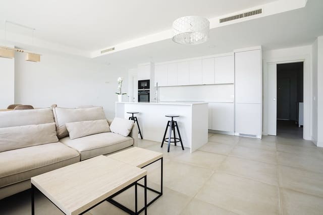 4 quarto Casa em Banda para venda em El Chaparral, Mijas - 899 900 € (Ref: 10019972)