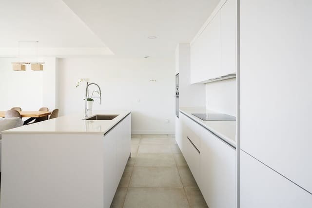 4 quarto Casa em Banda para venda em El Chaparral, Mijas - 899 900 € (Ref: 10019972)