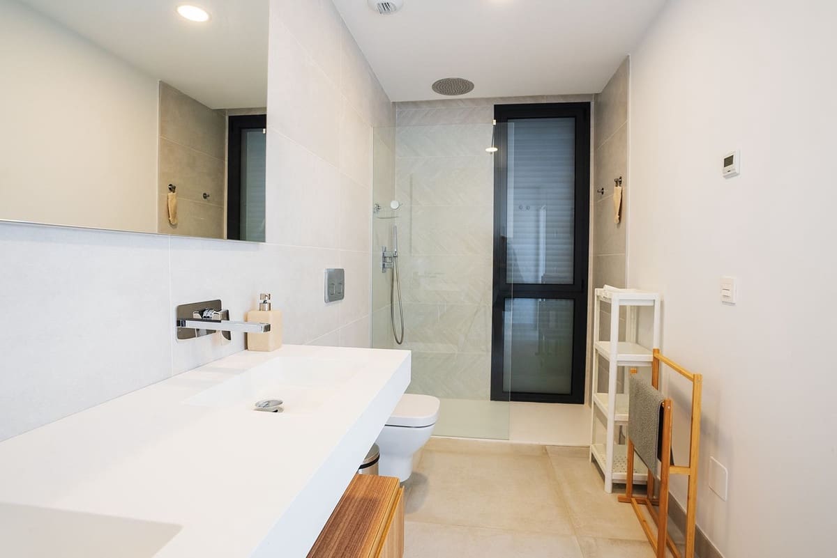 4 quarto Casa em Banda para venda em El Chaparral com piscina - 899 900 € (Ref: 10019972)