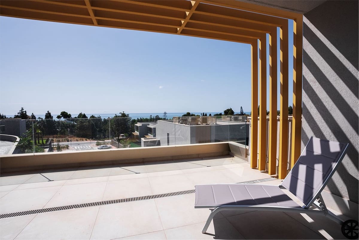 4 quarto Casa em Banda para venda em El Chaparral com piscina - 899 900 € (Ref: 10019972)