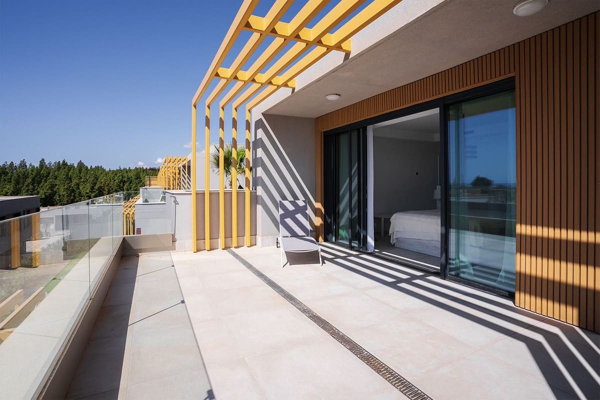 4 quarto Casa em Banda para venda em El Chaparral com piscina - 899 900 € (Ref: 10019972)