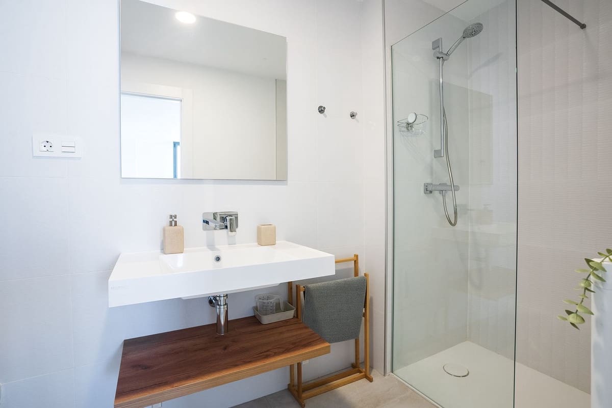 4 quarto Casa em Banda para venda em El Chaparral com piscina - 899 900 € (Ref: 10019972)