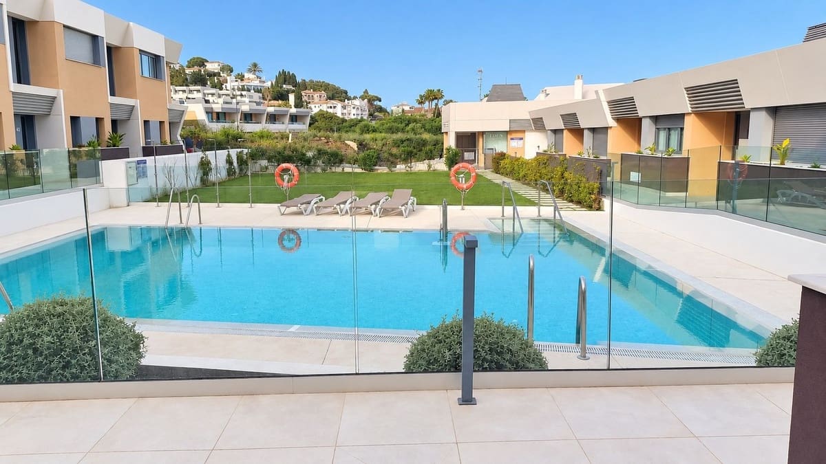 3 bedroom Townhouse for sale in El Chaparral with pool garage - € 1,150,000 (Ref: 10019973)