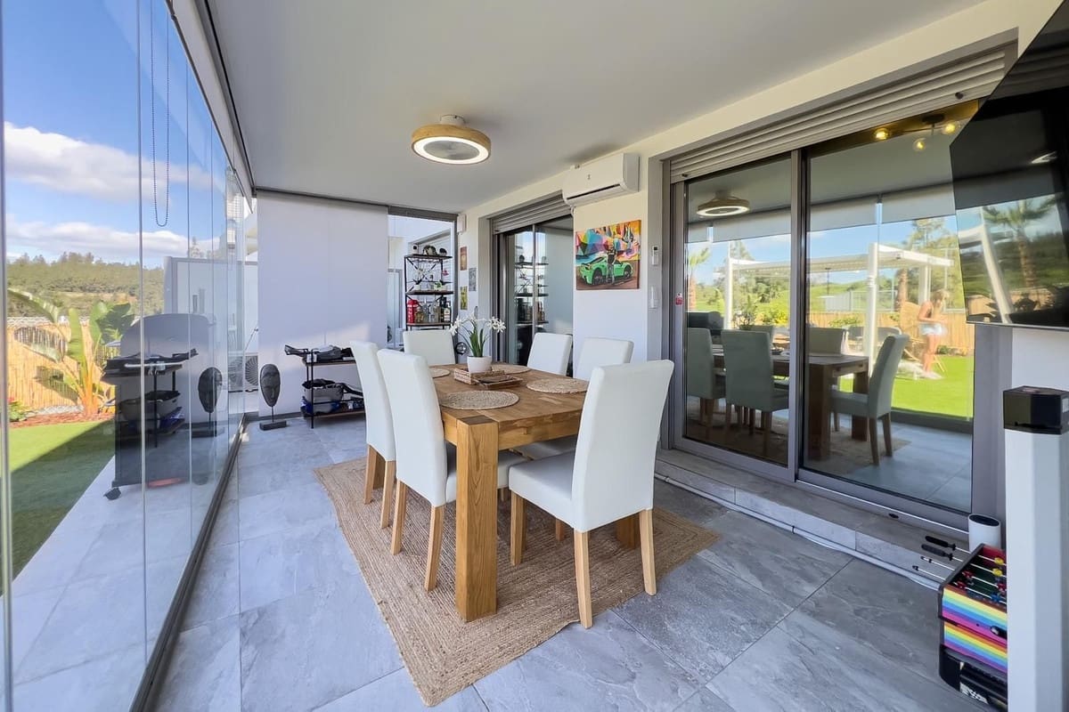3 Zimmer Apartment zu verkaufen in El Chaparral mit Pool Garage - 598.500 € (Ref: 10019974)