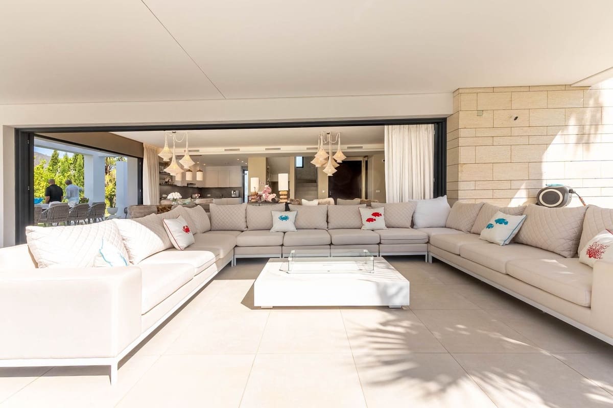 7 sovrum Villa till salu i La Cala Golf med pool - 2 900 000 € (Ref: 10019975)