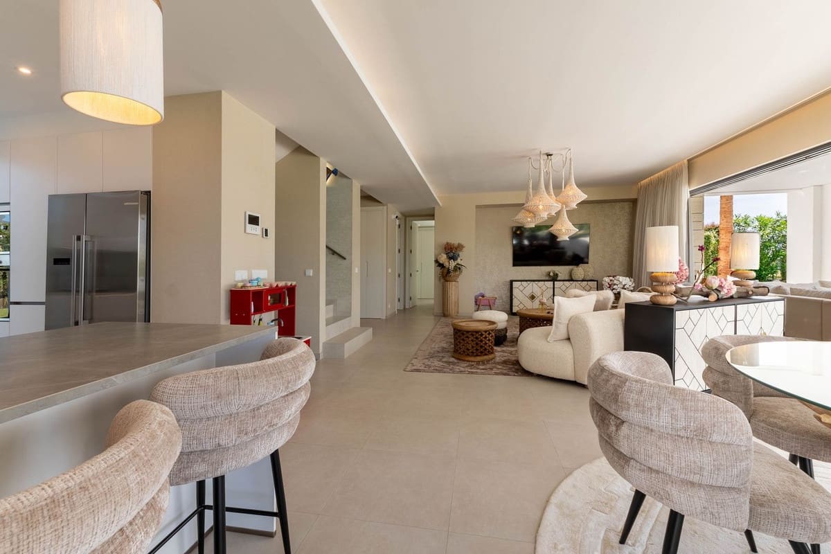 7 sovrum Villa till salu i La Cala Golf med pool - 2 900 000 € (Ref: 10019975)