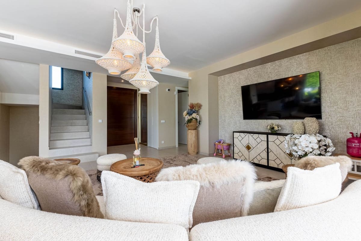 7 sovrum Villa till salu i La Cala Golf med pool - 2 900 000 € (Ref: 10019975)