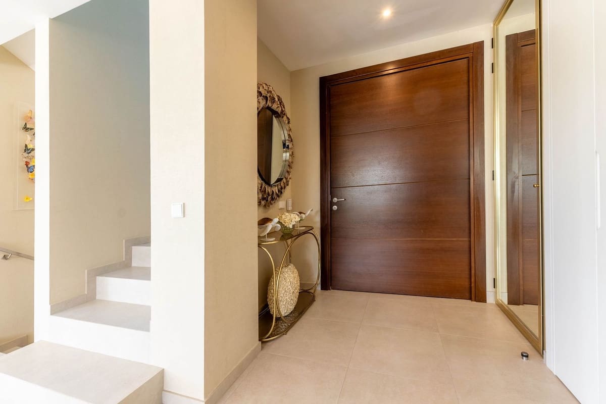 7 sovrum Villa till salu i La Cala Golf med pool - 2 900 000 € (Ref: 10019975)