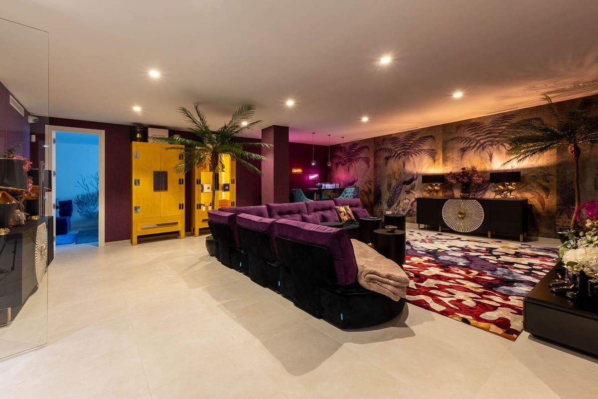 7 sovrum Villa till salu i La Cala Golf med pool - 2 900 000 € (Ref: 10019975)