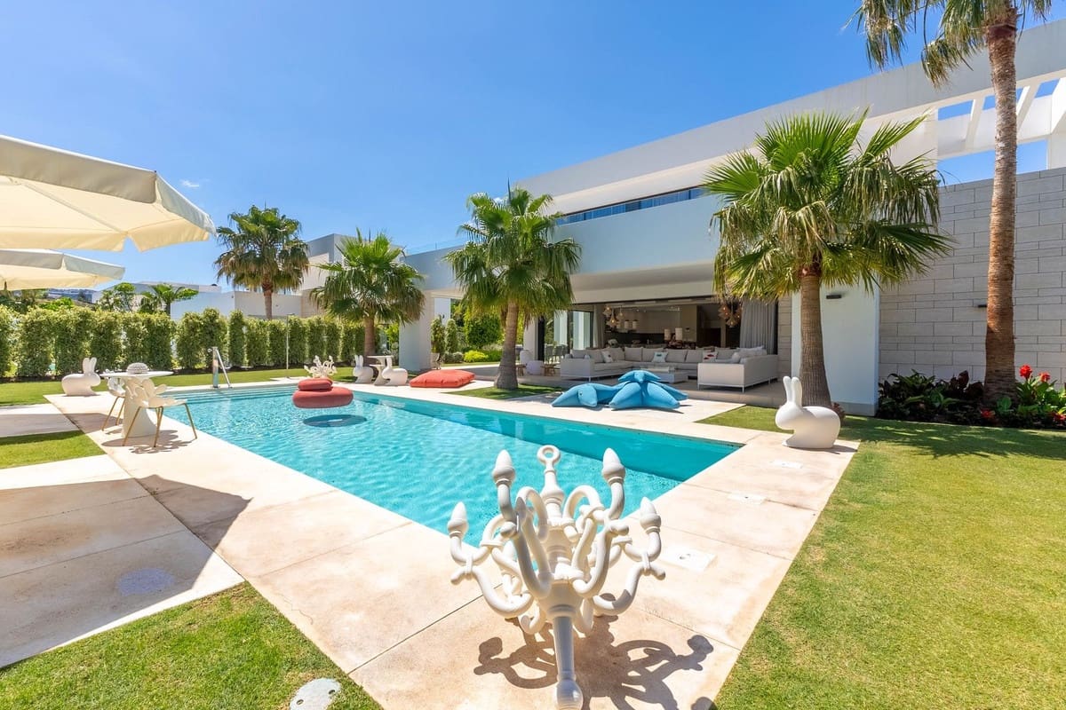 7 sovrum Villa till salu i La Cala Golf med pool - 2 900 000 € (Ref: 10019975)