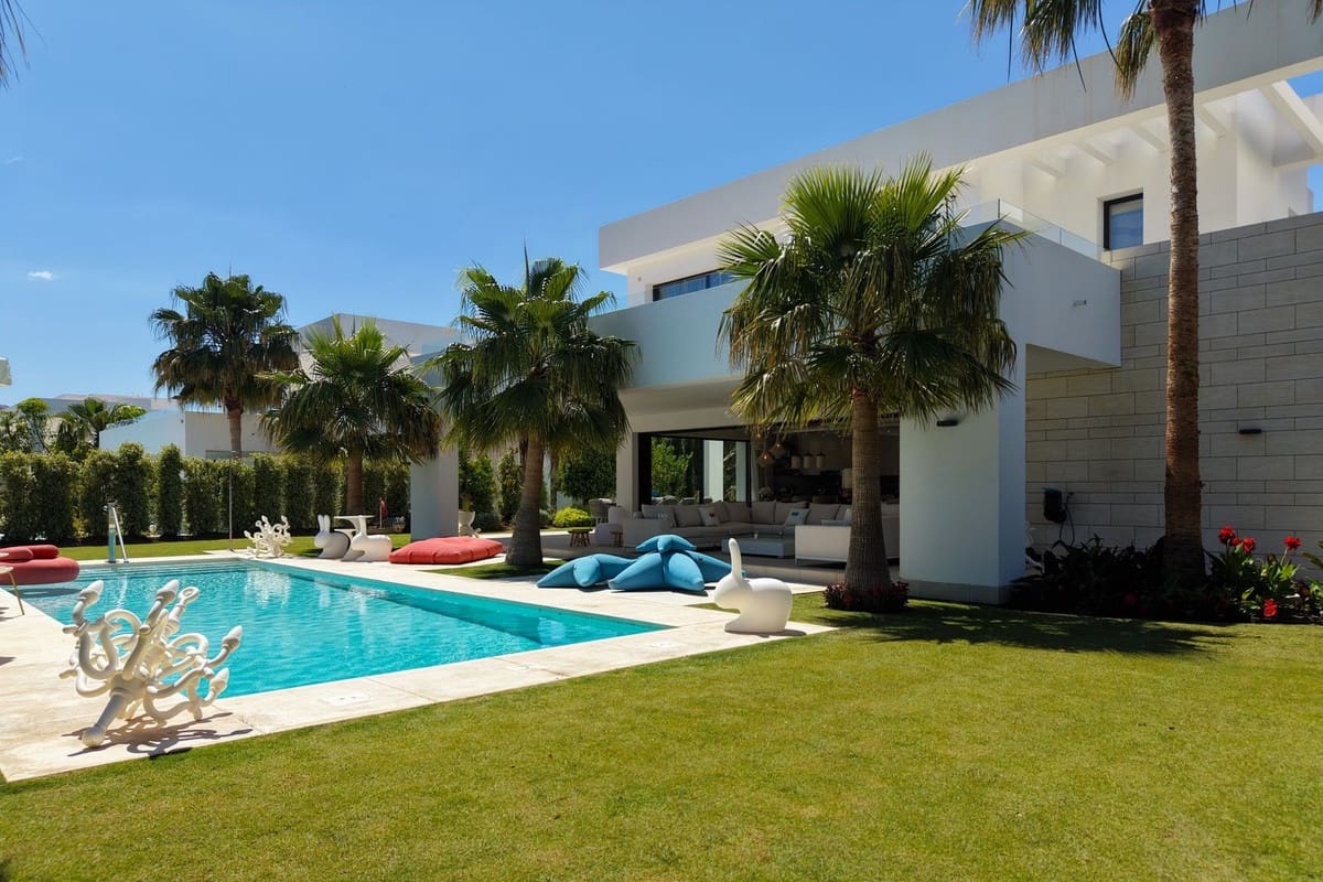 7 sovrum Villa till salu i La Cala Golf med pool - 2 900 000 € (Ref: 10019975)