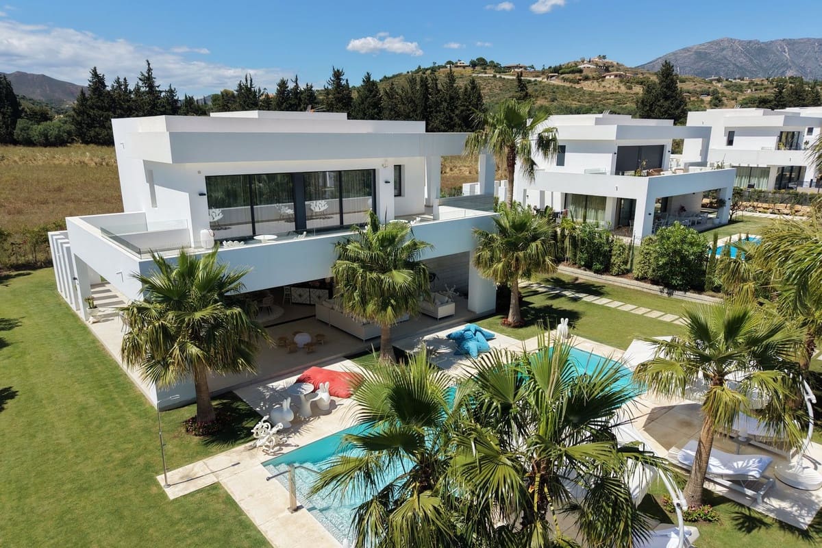 7 sovrum Villa till salu i La Cala Golf med pool - 2 900 000 € (Ref: 10019975)