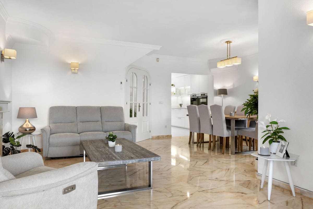 3 bedroom Villa for sale in El Chaparral with pool garage - € 875,000 (Ref: 10019976)