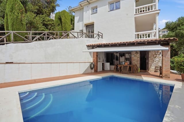 3 slaapkamer Villa te koop in La Cala de Mijas, Mijas met zwembad - € 900.000 (Ref: 10019977)