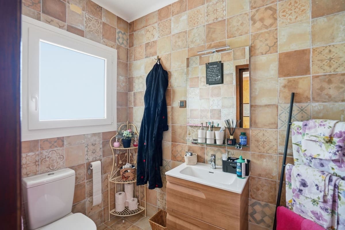 3 slaapkamer Villa te koop in La Cala de Mijas met zwembad - € 900.000 (Ref: 10019977)