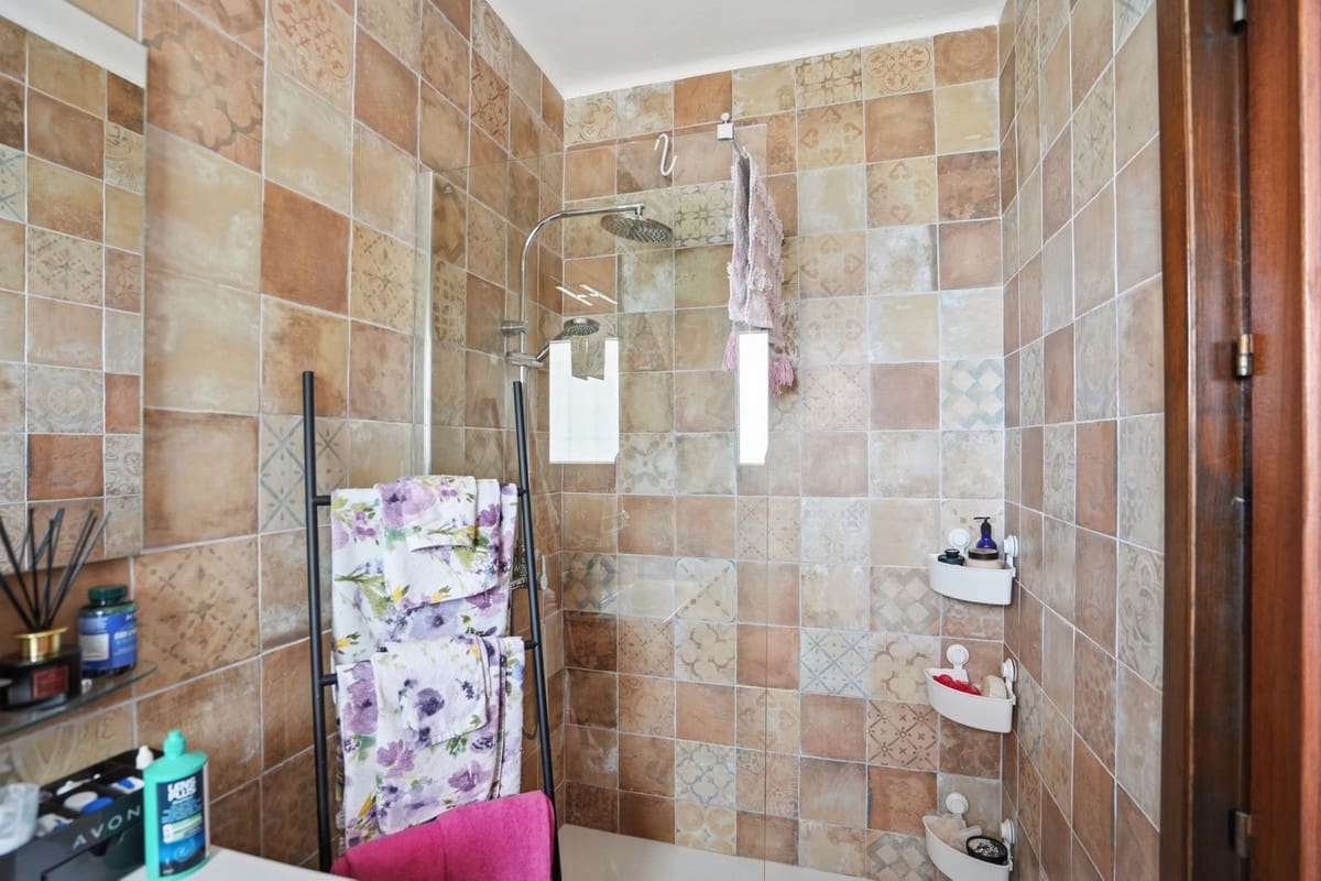 3 slaapkamer Villa te koop in La Cala de Mijas met zwembad - € 900.000 (Ref: 10019977)