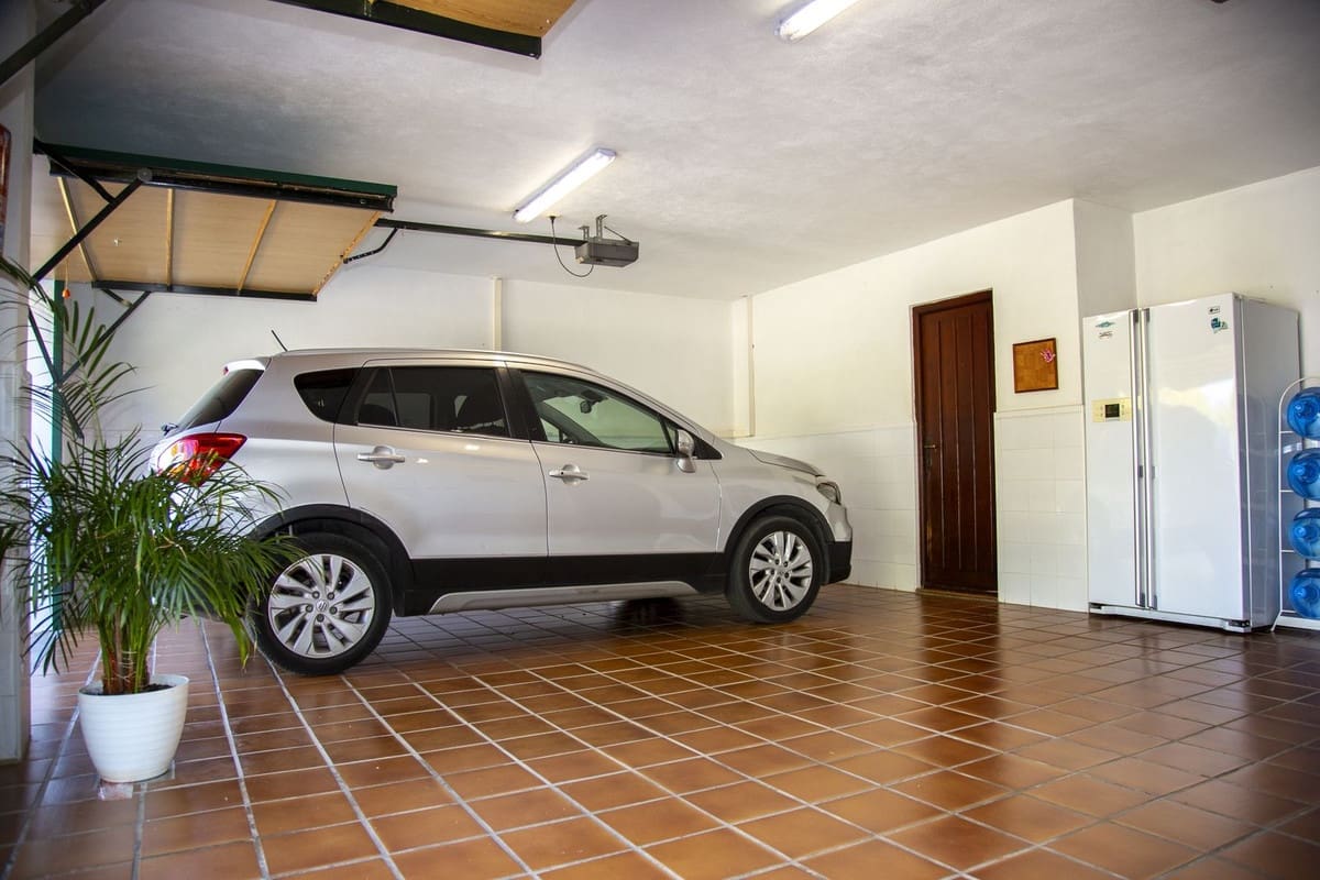 6 makuuhuone Huvila myytävänä paikassa La Cala Golf mukana uima-altaan 
autotalli - 2 600 000 € (Ref: 10019979)