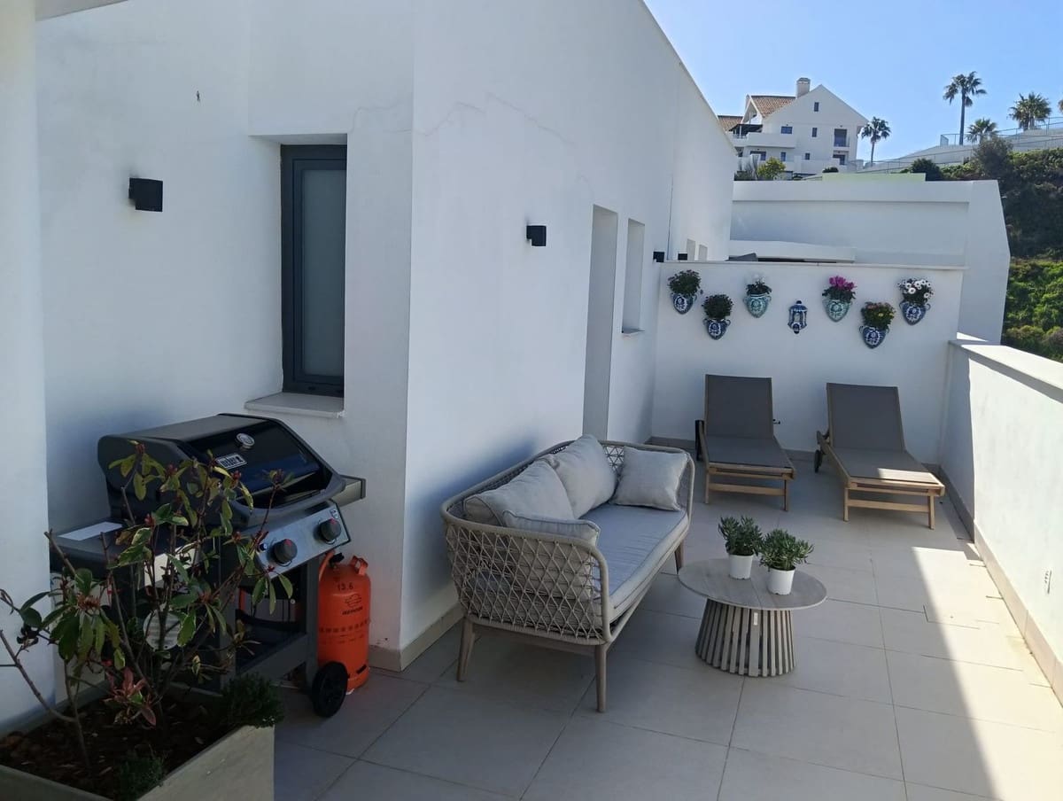 Apartamento de 2 habitaciones en La Cala de Mijas en venta con piscina - 785.000 € (Ref: 10019980)