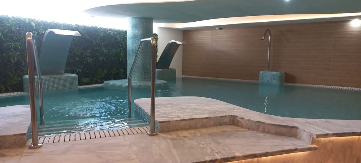 Apartamento de 2 habitaciones en La Cala de Mijas en venta con piscina - 785.000 € (Ref: 10019980)