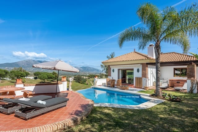 4 sypialnia Willa na sprzedaż w La Cala Golf, Mijas z basenem - 1 899 500 € (Ref: 10019981)