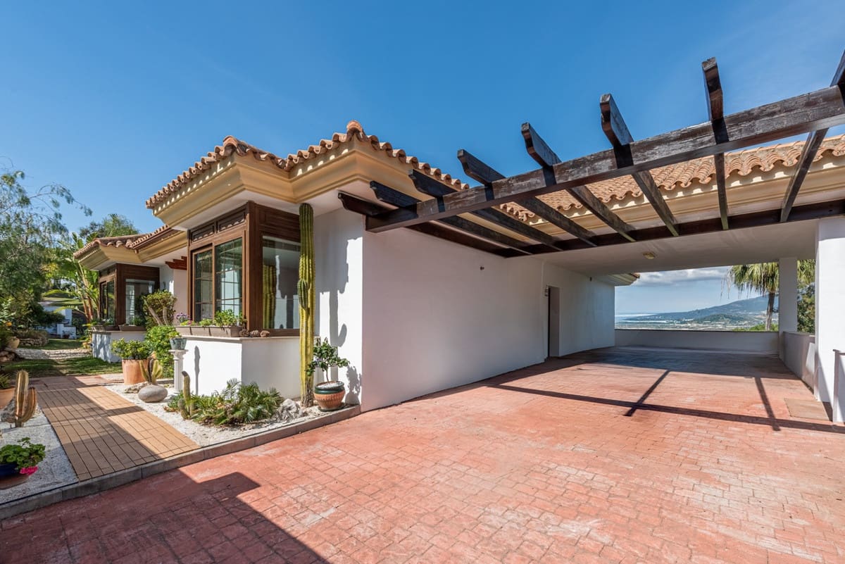 4 camera da letto Villa in vendita in La Cala Golf con piscina - 1.899.500 € (Rif: 10019981)