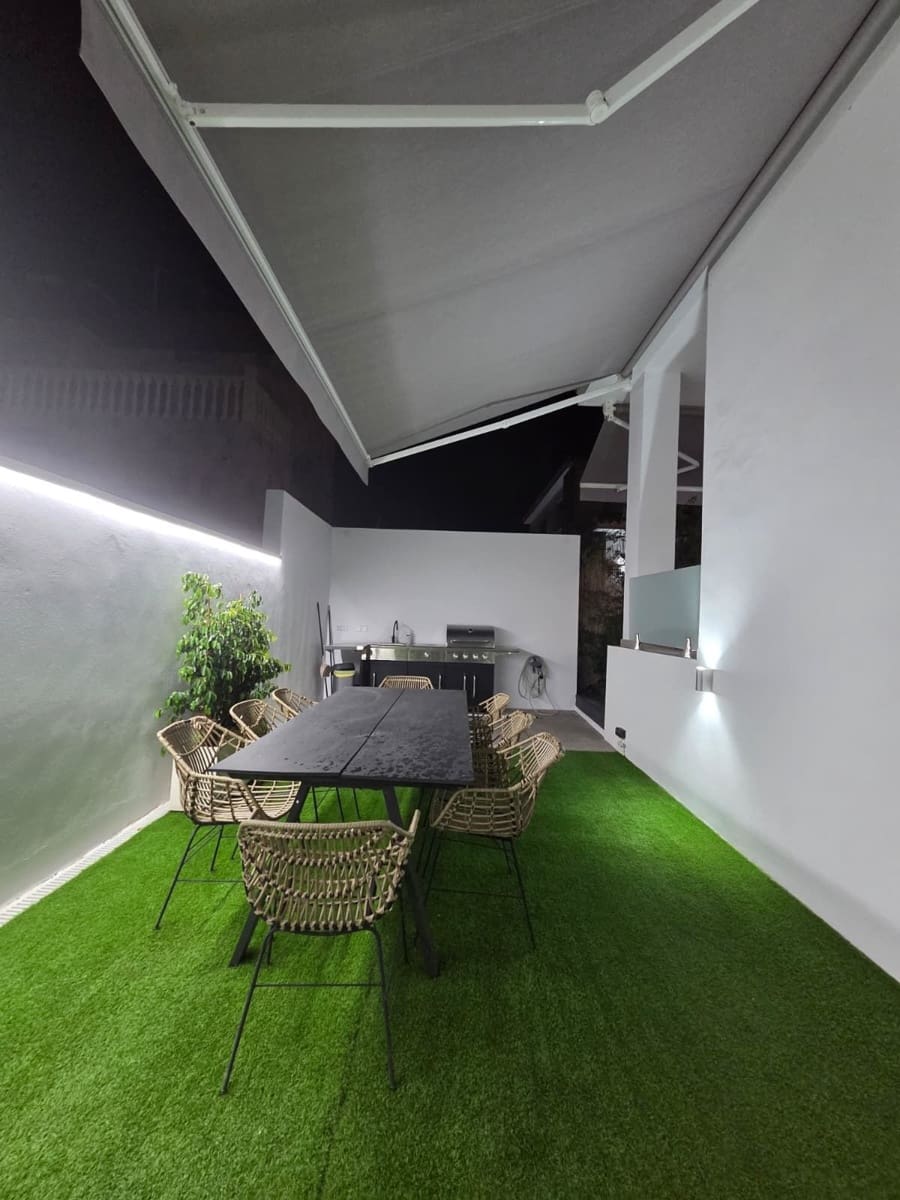 5 sovrum Villa till salu i La Cala de Mijas med garage - 1 590 000 € (Ref: 10019982)