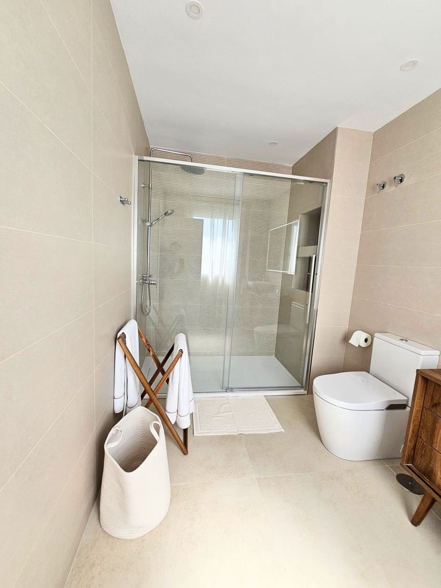 5 sovrum Villa till salu i La Cala de Mijas med garage - 1 590 000 € (Ref: 10019982)