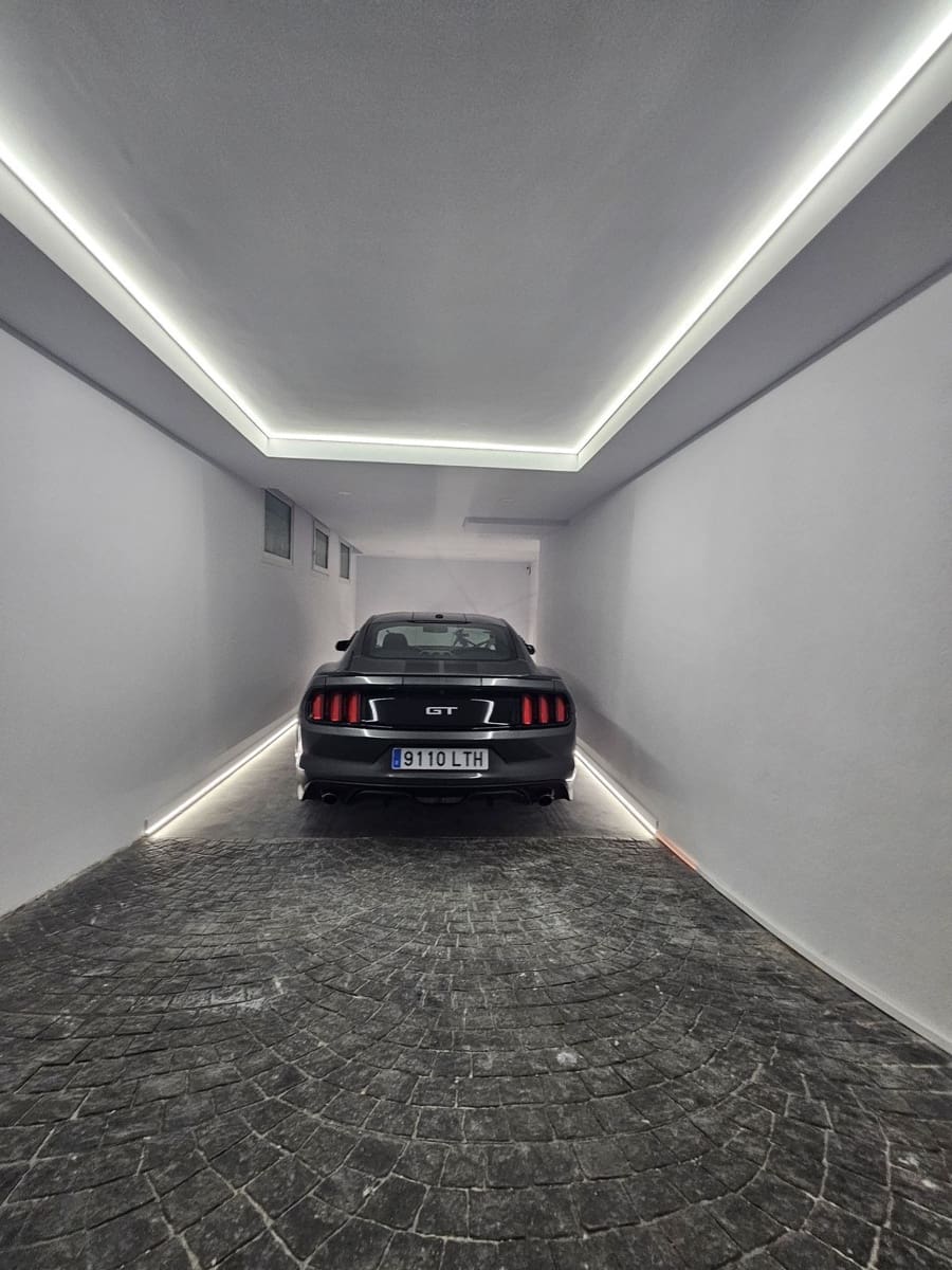 5 sovrum Villa till salu i La Cala de Mijas med garage - 1 590 000 € (Ref: 10019982)