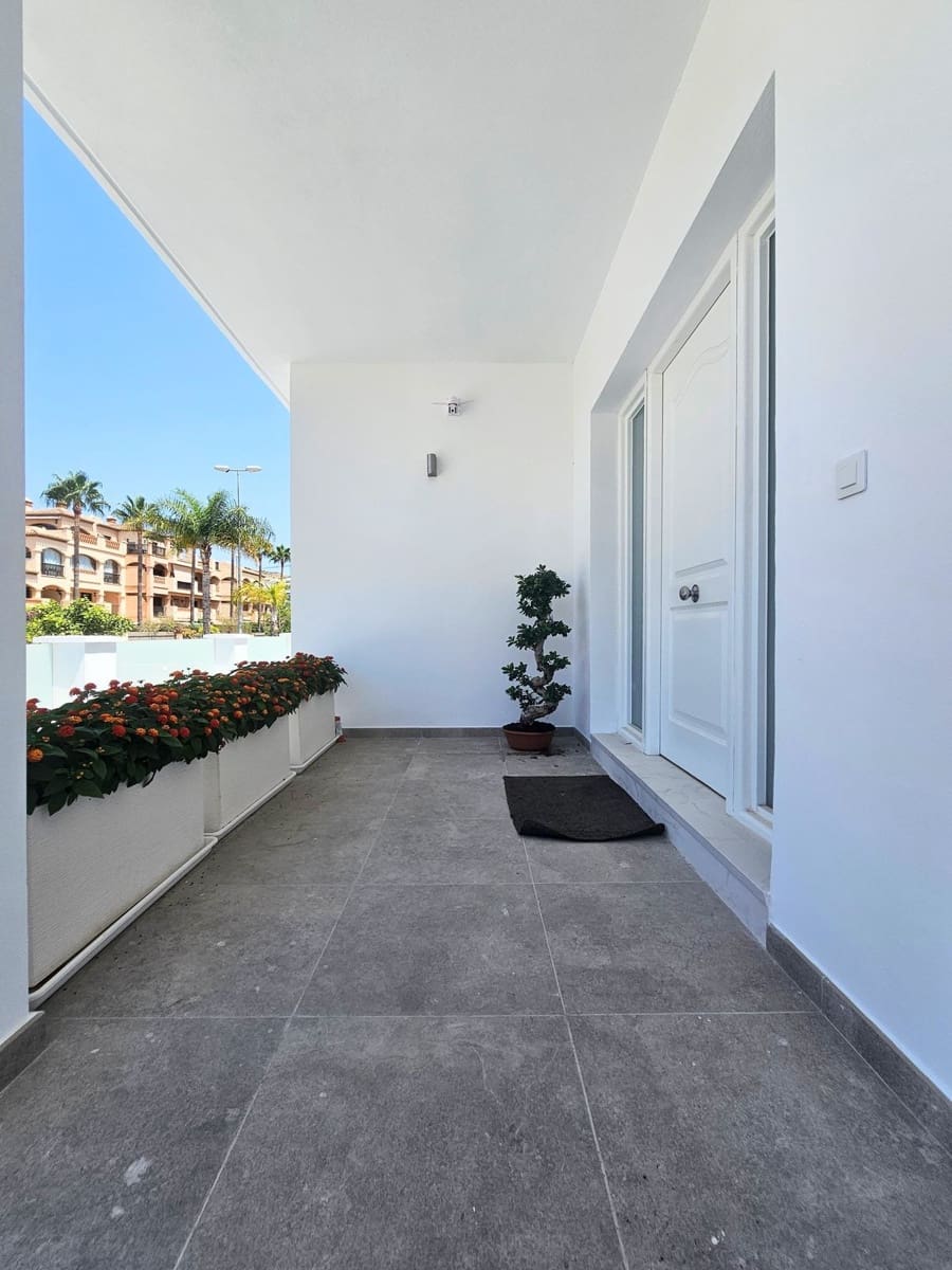 5 sovrum Villa till salu i La Cala de Mijas med garage - 1 590 000 € (Ref: 10019982)