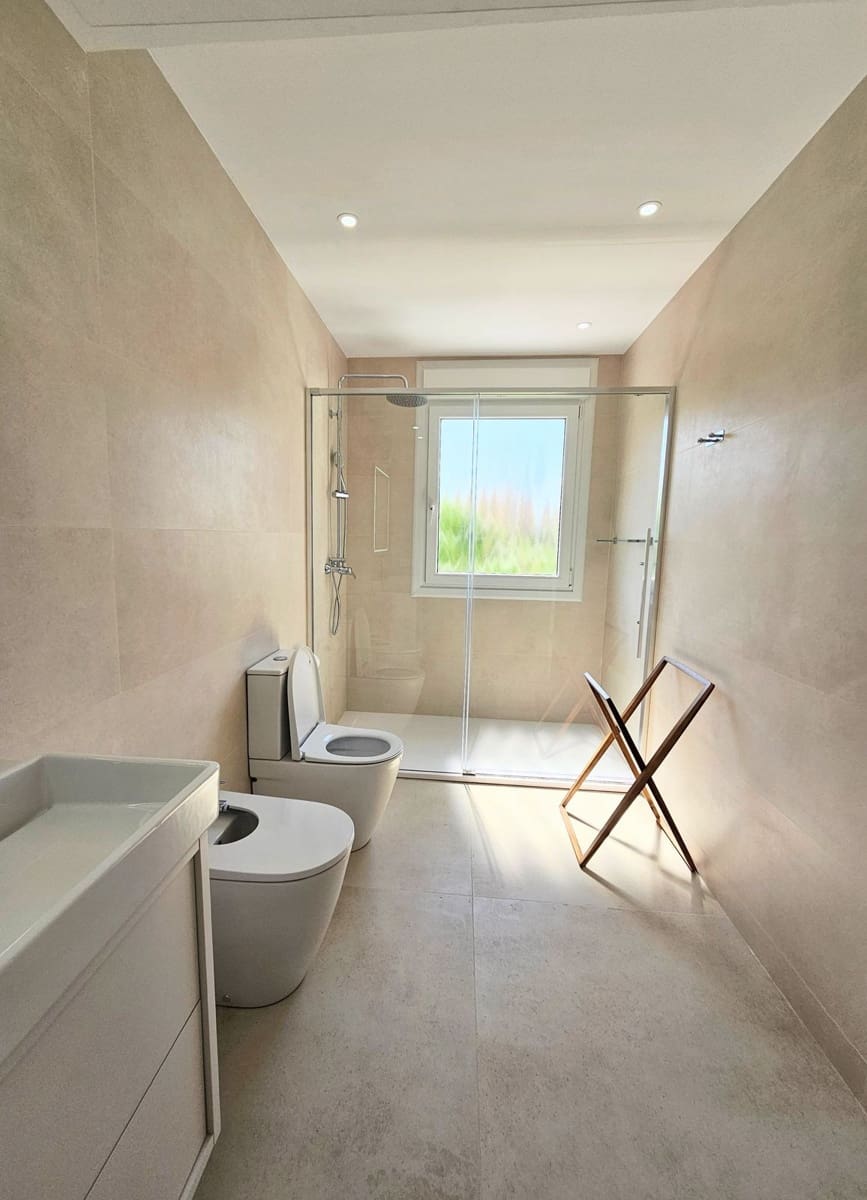 5 sovrum Villa till salu i La Cala de Mijas med garage - 1 590 000 € (Ref: 10019982)