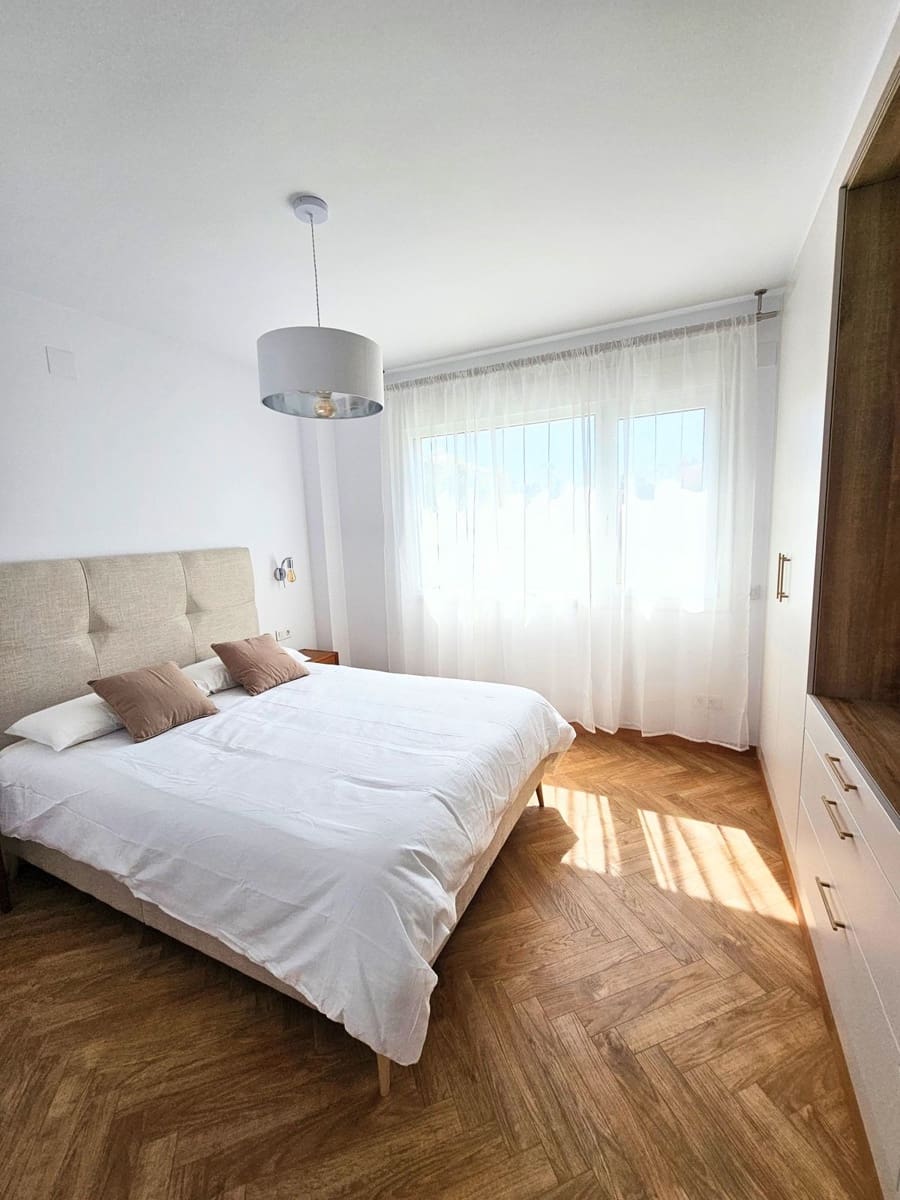 5 sovrum Villa till salu i La Cala de Mijas med garage - 1 590 000 € (Ref: 10019982)