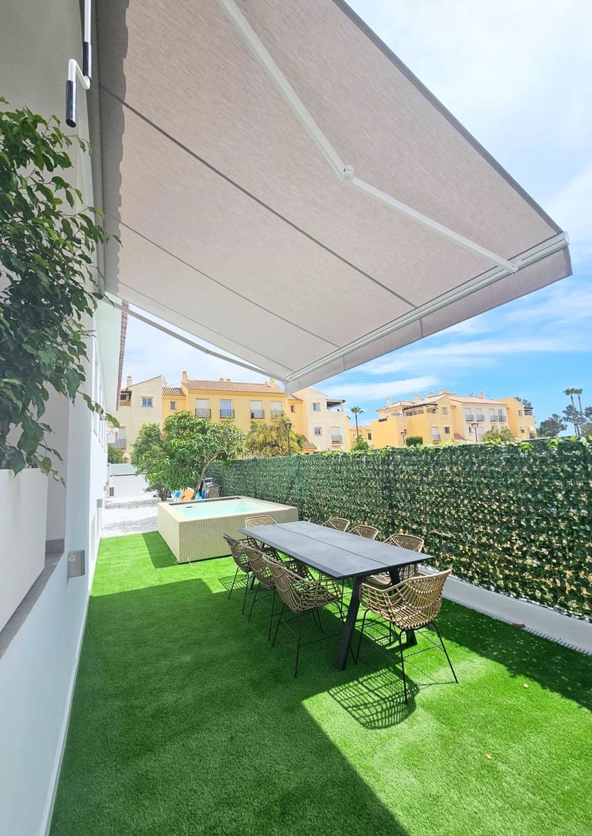5 sovrum Villa till salu i La Cala de Mijas med garage - 1 590 000 € (Ref: 10019982)