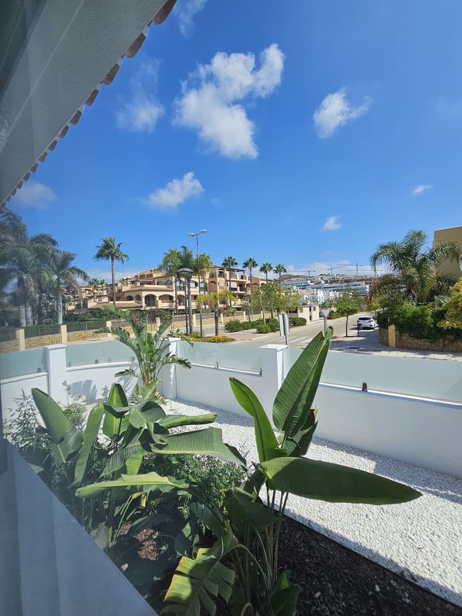 5 sovrum Villa till salu i La Cala de Mijas med garage - 1 590 000 € (Ref: 10019982)