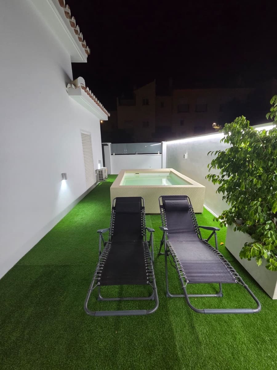 5 sovrum Villa till salu i La Cala de Mijas med garage - 1 590 000 € (Ref: 10019982)