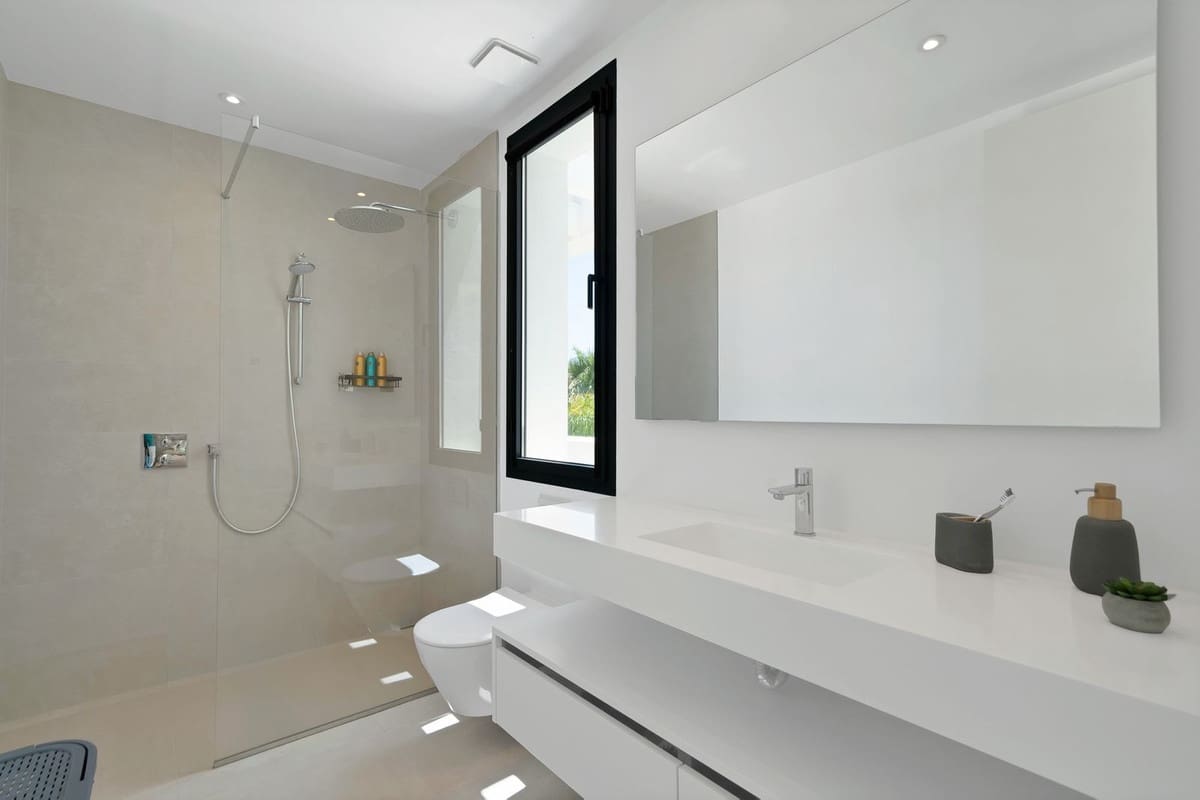 4 chambre Villa/Maison à vendre à La Cala Golf avec piscine garage - 2 490 000 € (Ref: 10019983)