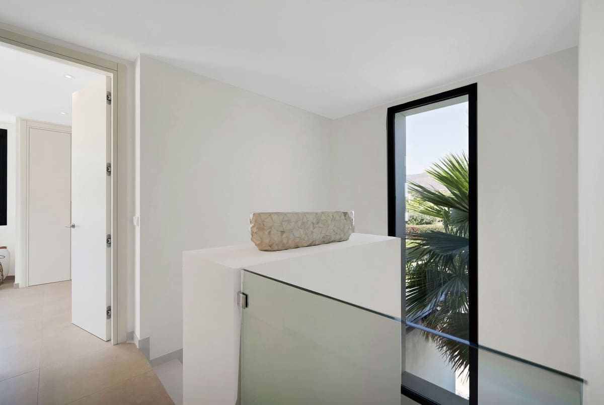 4 chambre Villa/Maison à vendre à La Cala Golf avec piscine garage - 2 490 000 € (Ref: 10019983)